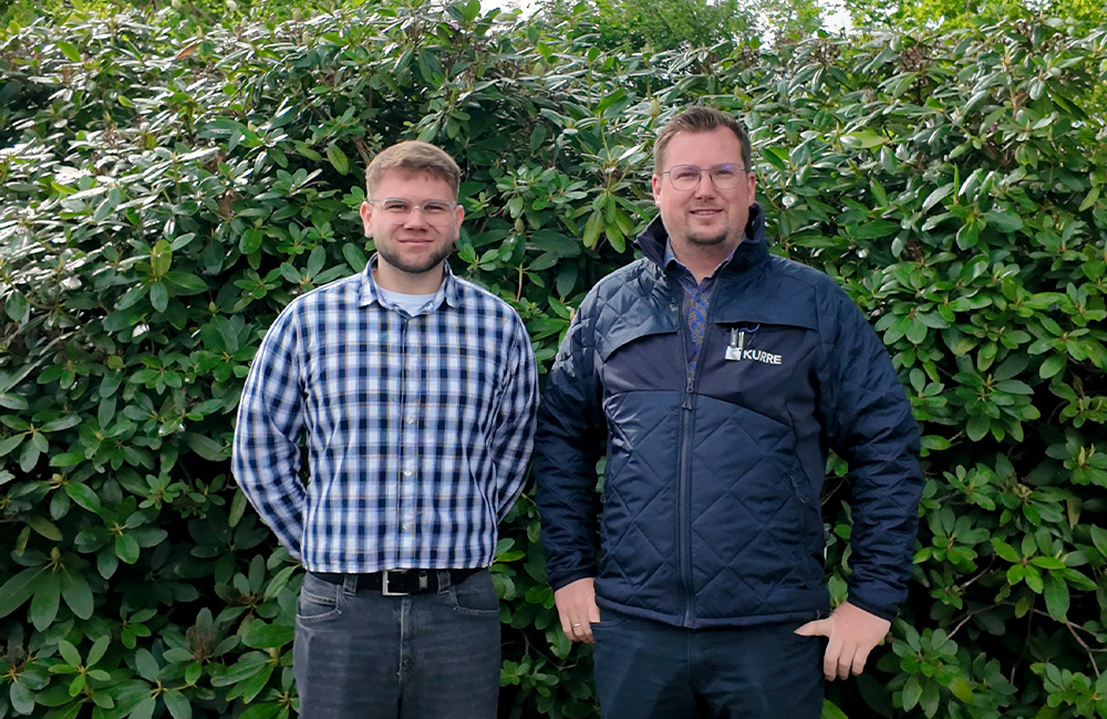 Bachelor Max and Commercial Director Stephan Koop