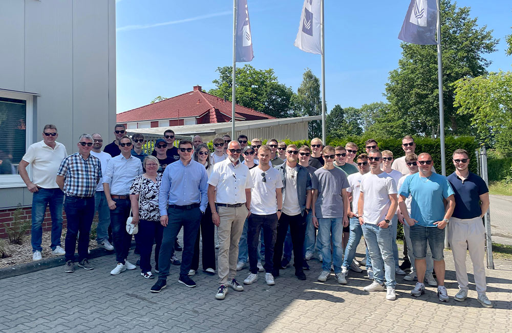 Mitarbeitende der Firma BizLink zu Gast bei KURRE